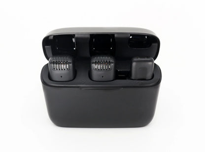 Microfono Lavalier Wireless Professionale Doppio con Custodia Ricarica USB-C