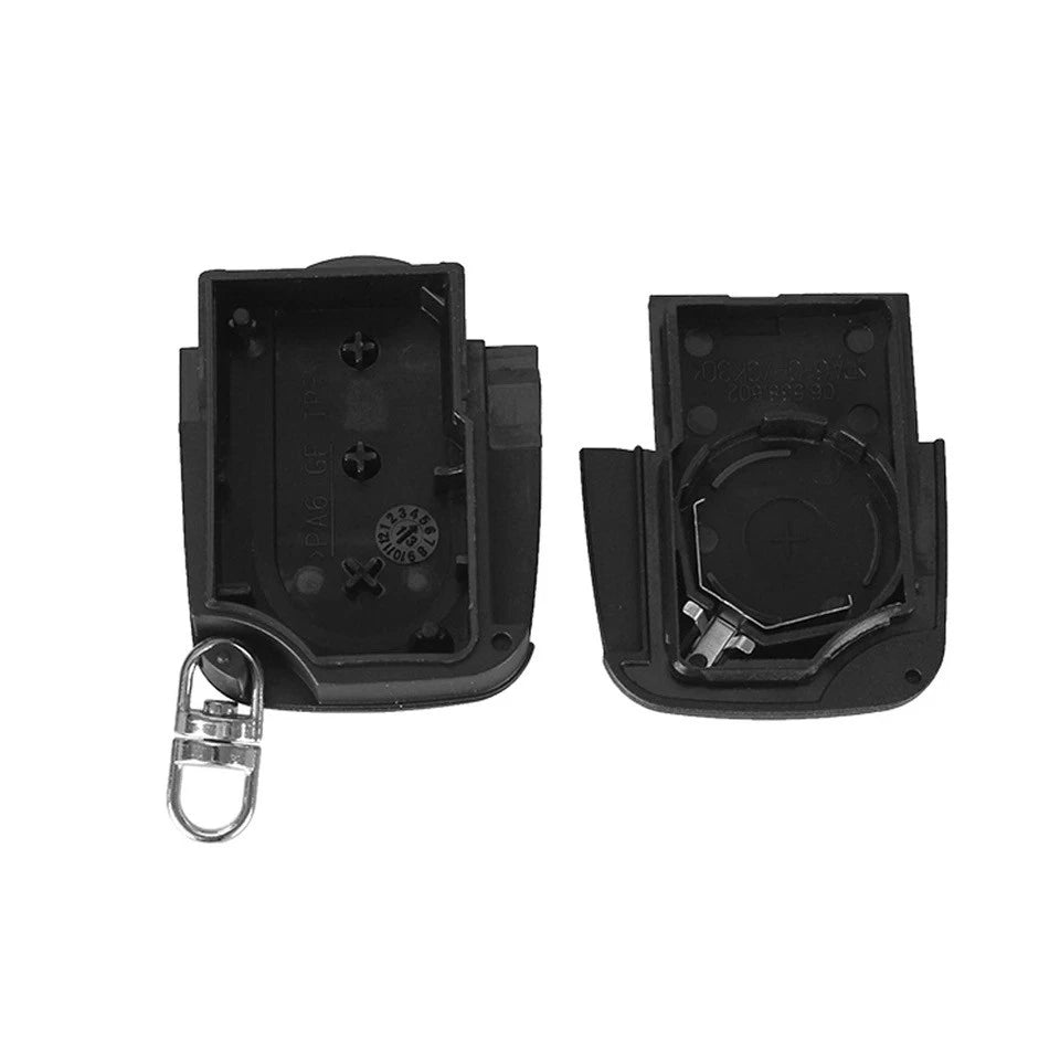 Guscio Chiave Compatibile Per Auto Audi A1 A3 A4 A5 A6 TT Q5 Q7 Ricambio Tre Tasti Con Lama A Scatto