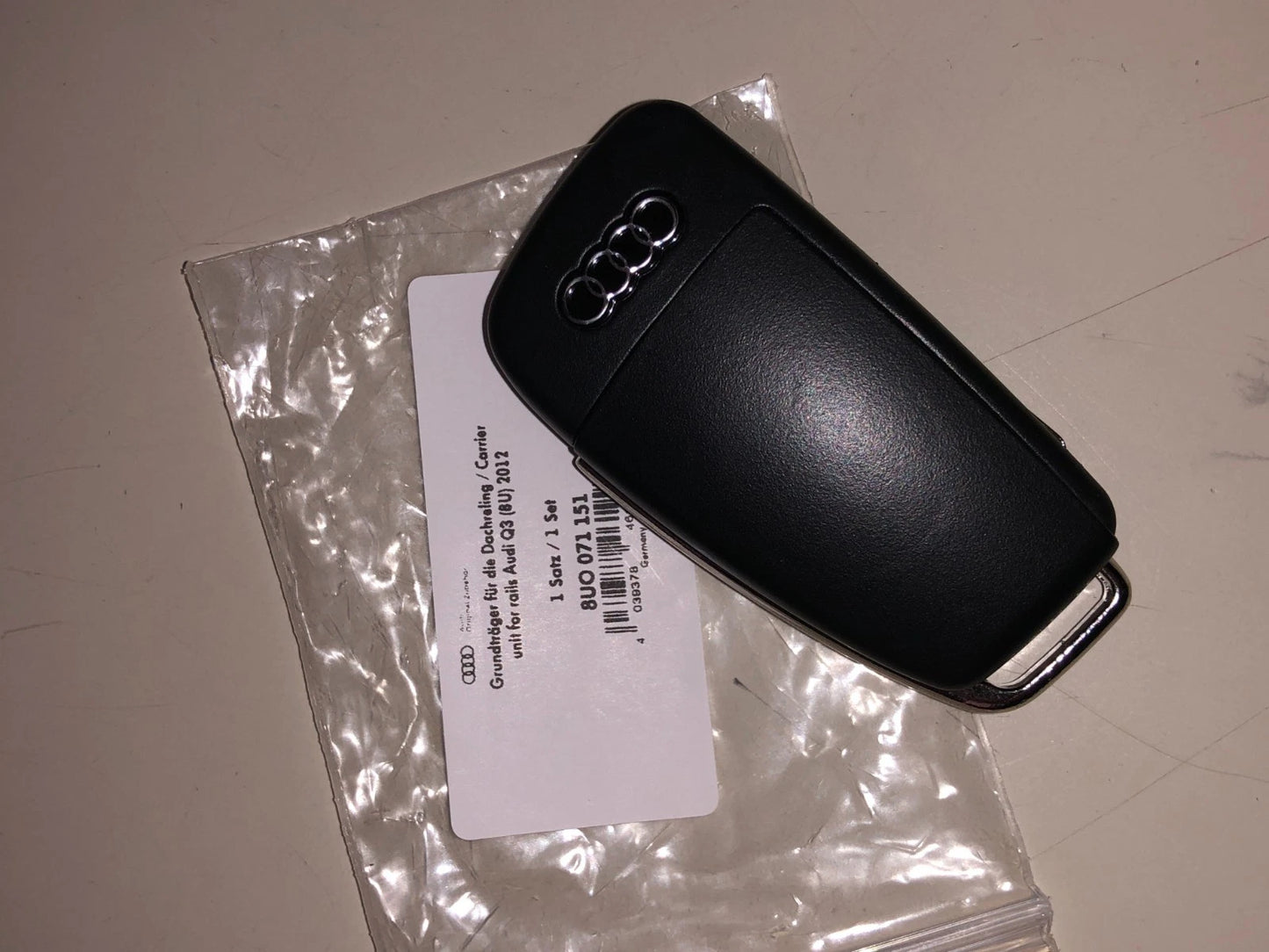 Guscio Cover Chiave Auto Per Audi A1 A3 A4 A5 A6 A8 TT Q5 Q7 Ricambio Telecomando 3 Tasti Con Lama A Scatto